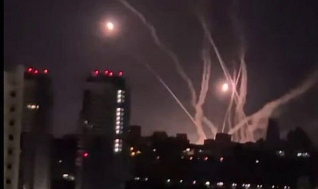 Πόλεμος στην Ουκρανία: Νέα ρωσική επίθεση στο Κίεβο – Σημειώθηκαν εκρήξεις