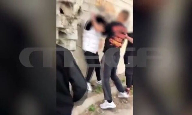 Μενίδι: «Ήθελαν να με ξεφτιλίσουν στα social media» - Ξεσπά ο 16χρονος που έπεσε θύμα ξυλοδαρμού