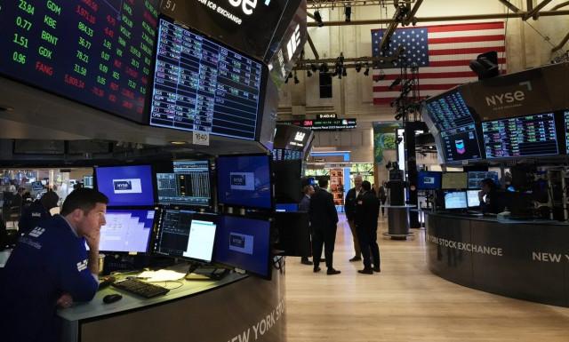 Αντιμέτωπες με το χάος αμερικανική οικονομία και Wall Street – Ζοφερές προβλέψεις