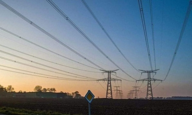 Στα 3,25 δισ. ευρώ τα υπερέσοδα που ανέκτησε το Δημόσιο από τους παραγωγούς ενέργειας