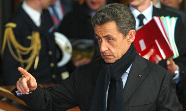 Nικολά Σαρκοζί: Έχασε την έφεση κατά της καταδίκης του για διαφθορά και θα κυκλοφορεί με βραχιολάκι