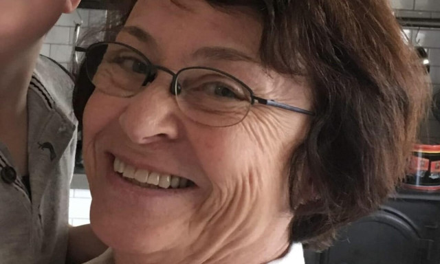 Τέλενδος: Μυστήριο με την εξαφάνιση Βρετανίδας - Τι λένε οι κόρες της