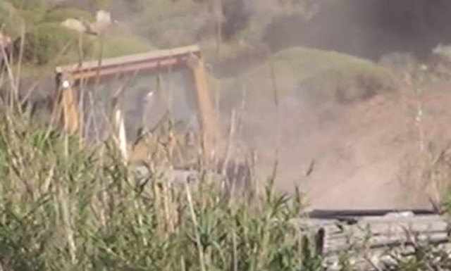 Μύκονος: Επιχείρηση κατεδάφισης αυθαιρέτου στην παραλία «Μερσίνη»