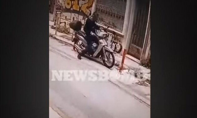 Διέρρηξε αυτοκίνητο για να... ξεκουραστεί - Δείτε βίντεο ντοκουμέντο του Newsbomb.gr