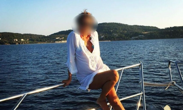 Αυτή είναι η Ρωσίδα που «κρυβόταν» πίσω από καρτέλ ναρκωτικών και συνελήφθη από την ΕΛΑΣ