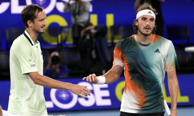 LIVE, Στέφανος Τσιτσιπάς: Ο ημιτελικός με τον Μεντβέντεφ στη Ρώμη - «Μαραθώνιος» λόγω βροχής