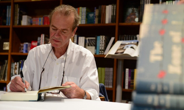 Μάρτιν Άμις: Πέθανε σε ηλικία 73 ετών ο διάσημος Βρετανός συγγραφέας μετά από μάχη με τον καρκίνο