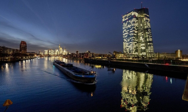 Έλεγχοι για την κεφαλαιακή επάρκεια των τραπεζών από την ΕΚΤ