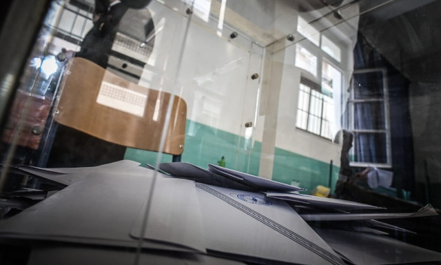 Εκλογές 2023: Χρήματα, σημειώματα ακόμη και βρισιές βρήκαν δικαστικοί αντιπρόσωποι στην κάλπη