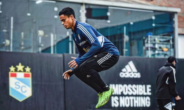 «Σφάζονται» Παναθηναϊκός, ΠΑΟΚ και Ολυμπιακός για το γιο διάσημου ξένου παλαίμαχου