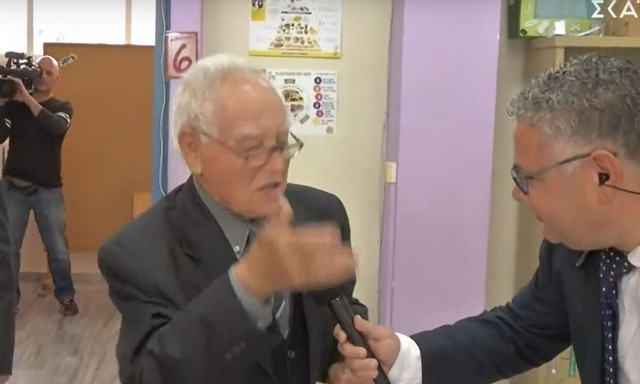 Εκλογές 2023 - Πάτρα: «Είμαι 92 χρονών και ψηφίζω χρόνια... πρέπει να πάω στα 192 να δω προκοπή»