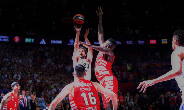 Final Four 2023: Το καλάθι του Γιουλ που «σκότωσε» τον Ολυμπιακό - Το άστοχο σουτ του Σλούκα (vids)