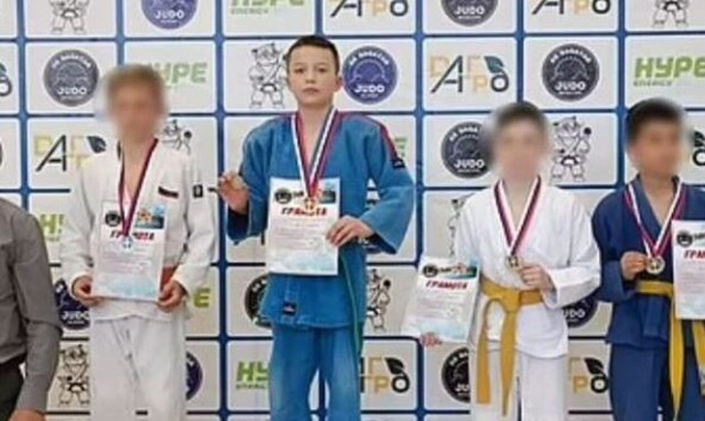 Ρωσία: Φρικτή δολοφονία 11χρονου - Τον περιέλουσαν με βενζίνη και του έβαλαν φωτιά