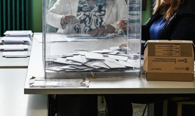 Εκλογές 2023 - Πάτρα: Χειροπέδες σε... μπερδεμένη ηλικιωμένη - Τι συνέβη