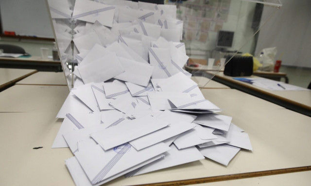 Εκλογές 2023: Τα «σημαντικά» ονόματα των κομμάτων που μένουν εκτός Βουλής