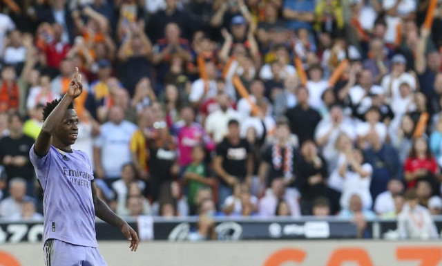 Ρεάλ Μαδρίτης: Κύμα συμπαράστασης στον Βινίσιους - Έσβησαν τα φώτα στο άγαλμα του Χριστού