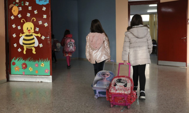 Σοκαρισμένοι οι μαθητές που είδαν την ερωτική ταινία στο σχολείο - Νομικά κινούνται οι γονείς