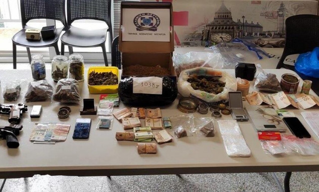 Κύκλωμα διακίνησης ναρκωτικών «ξεσκέπασε» η ΕΛΑΣ - Τρεις συλλήψεις στην Αττική