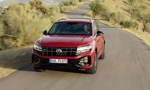 Η VW ανανέωσε το Touareg