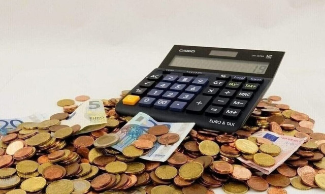 Γυρνάνε την πλάτη οι φορολογούμενοι στις ρυθμίσεις της εφορίας