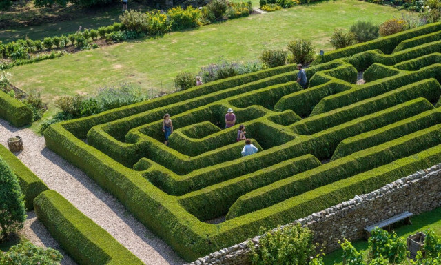 Εκλογές 2023:Ο ΣΥΡΙΖΑ ψάχνει...τον μίτο των ευθυνών της συντριπτικής ήττας - λαβύρινθο