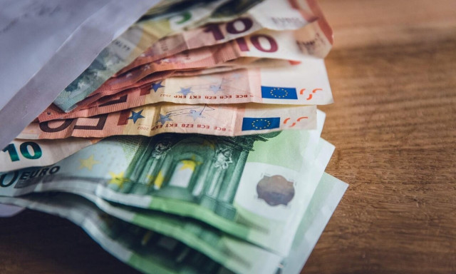 Αυξημένα προνοιακά επιδόματα: Πότε καταβάλλονται - Ποιοι θα δουν αύξηση 8%