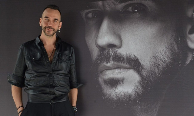 Ο Πάνος Μουζουράκης για μια live εμφάνιση στο Θέατρο Άλσος