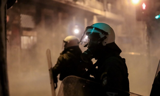 Θεσσαλονίκη: Επεισόδια στο ΑΠΘ μεταξύ κουκουλοφόρων και ΜΑΤ