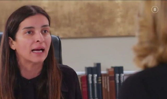 Γη της ελιάς: Ο Μάνος και η Μαρίνα ανακοίνωσαν στον Ισίδωρο τα νέα για το μωρό