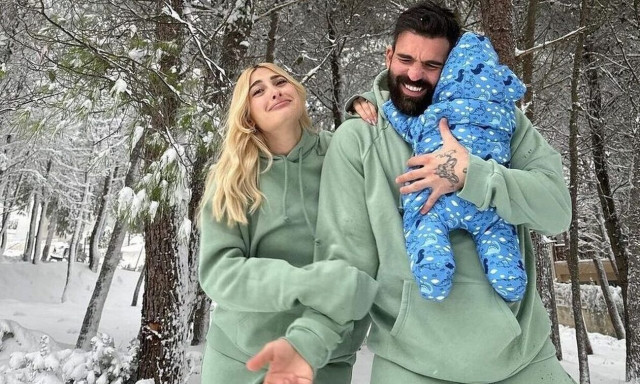 Ιωάννα Τούνη: Το πιο τρυφερό στιγμιότυπο του Δημήτρη Αλεξάνδρου με τον γιο τους