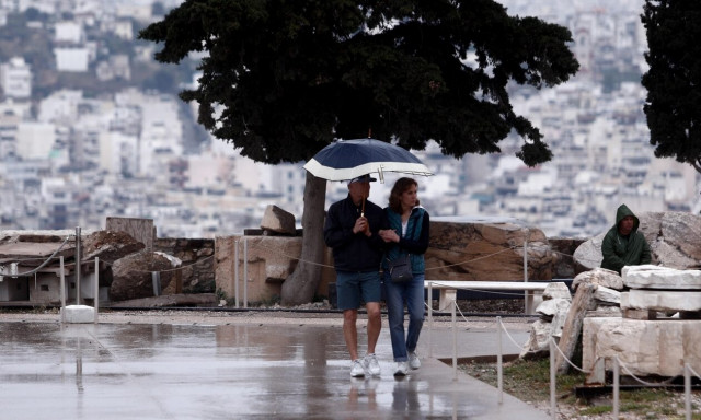 Καιρός: Έρχονται βροχές και καταιγίδες από τις 12 το μεσημέρι - Ποιες περιοχές επηρεάζονται