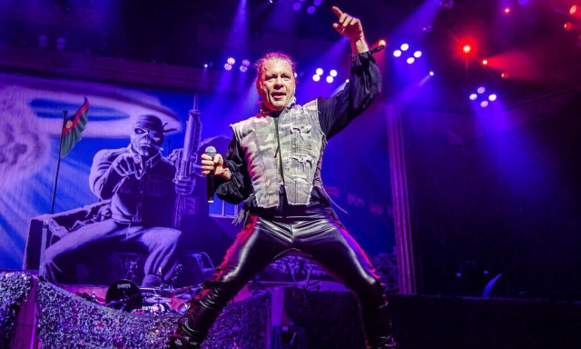 Ο frontman των Iron Maiden, Μπρους Ντίκινσον