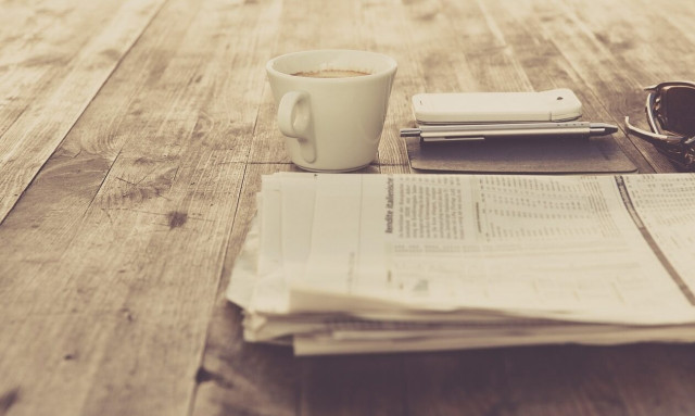 Εκλογές, αυξήσεις στις συντάξεις και η οργή του Ιερώνυμου στα πρωτοσέλιδα των εφημερίδων