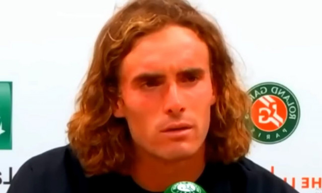 Στέφανος Τσιτσιπάς: Επική αντίδραση και απάντηση σε τρολάρισμα δημοσιογράφου για τη Μάργκο Ρόμπι