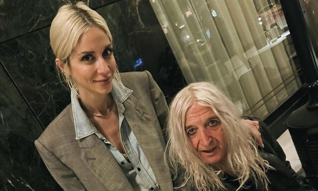 Σοφία Καρβέλα: «Ο μπαμπάς μου είναι ο πιο καλοντυμένος άντρας»