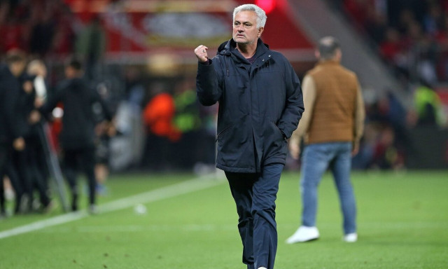 Το φέρνει στα μέτρα του ο Μουρίνιο στο 3.00!