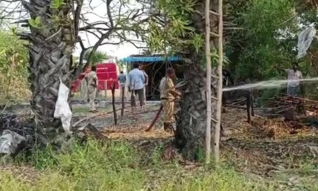 Ινδία: Τουλάχιστον 3 νεκροί από έκρηξη σε αποθήκη πυροτεχνημάτων