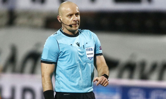 UEFA: Μπάχαλο με τον διαιτητή του τελικού του Champions League
