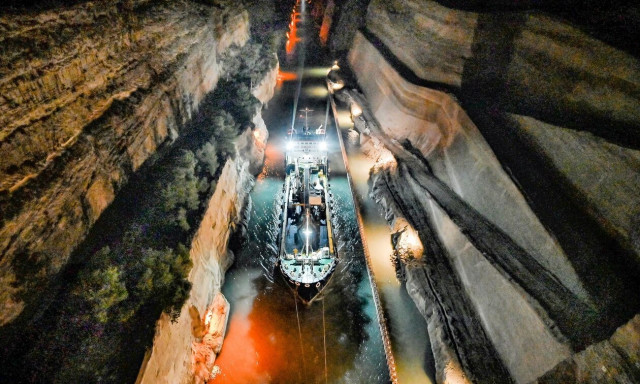 Η εντυπωσιακή επαναλειτουργία του Ίσθμού της Κορίνθου από ψηλά