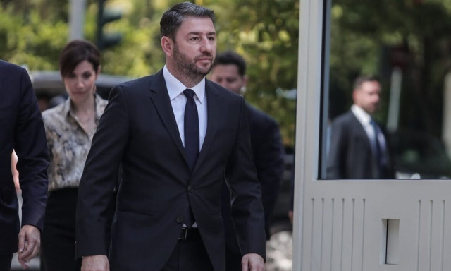 PASOK leader Androulakis continues his tour toThessaloniki