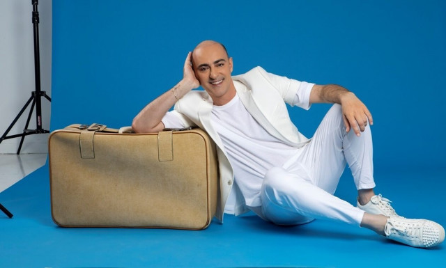 «40+Βγαίνω!»: Ο Θανάσης Αλευράς στο Βεάκειο Θέατρο