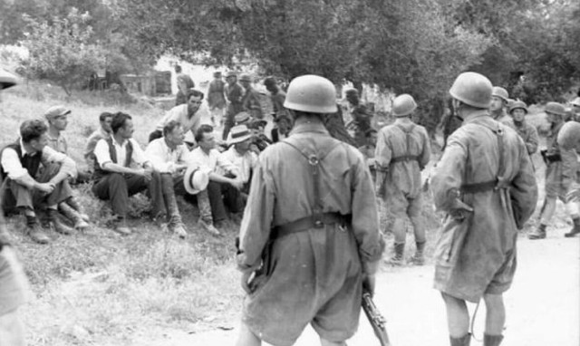 Σφαγή στο Κοντομαρί: Η αγωνία των μελλοθάνατων Κρητικών σε 10 συγκλονιστικές φωτογραφίες