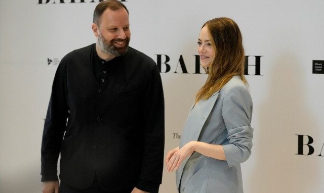 «Poor Things»: Ο Γιώργος Λάνθιμος και η Έμα Στόουν είναι έτοιμοι για το μεγάλο ταξίδι