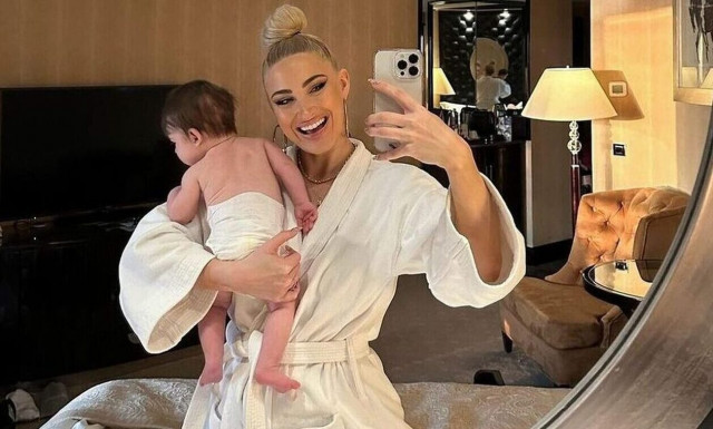 Ιωάννα Τούνη: Νέο βίντεο με τον «Νουνίτο» -  «Πολλά νεύρα ο γιος μου»