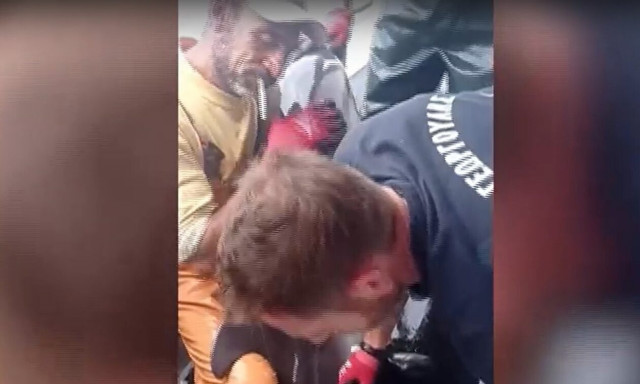 Κάλυμνος: «Μας έδειξε ευγνωμοσύνη, έκανε σαν μωρό» - Συγκινεί ο ψαράς που έσωσε το δελφίνι