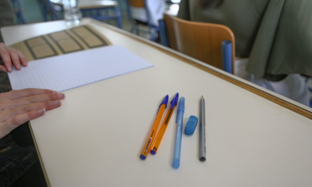 Θέματα Λύσεις Πανελληνίων 2023: Αρχαία, Μαθηματικά και Βιολογία για τους υποψήφιους σήμερα