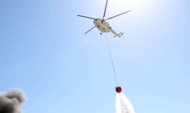 Φωτιά στον Ασπρόπυργο - Σηκώθηκαν εναέρια πυροσβεστικά μέσα