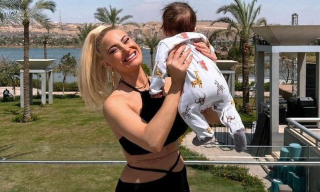 Ιωάννα Τούνη – Δημήτρης Αλεξάνδρου: Οικογενειακή απόδραση στη Χαλκιδική με τον γιο τους