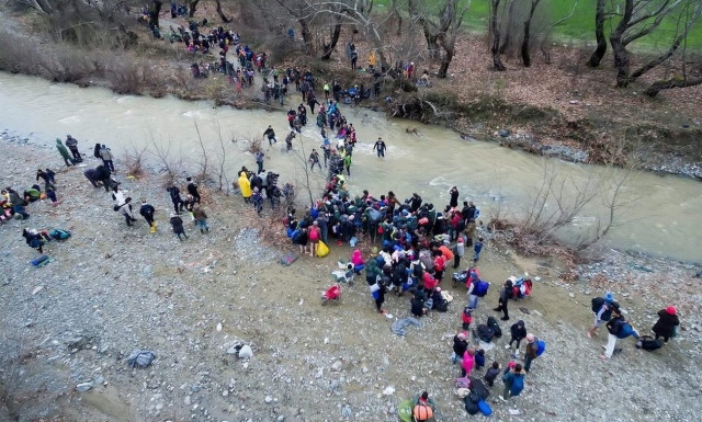 Έβρος: Τούρκοι απομάκρυναν μετανάστες από νησίδα κοντά στη Νέα Βύσσα