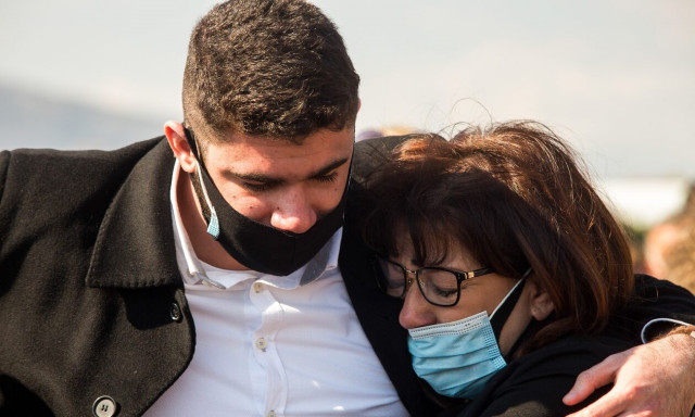 Γιώργος Καραϊβάζ: «Σπάει» τη σιωπή ο γιος του - «Δεν θα πάρουμε ούτε ένα ευρώ για τη δολοφονία»